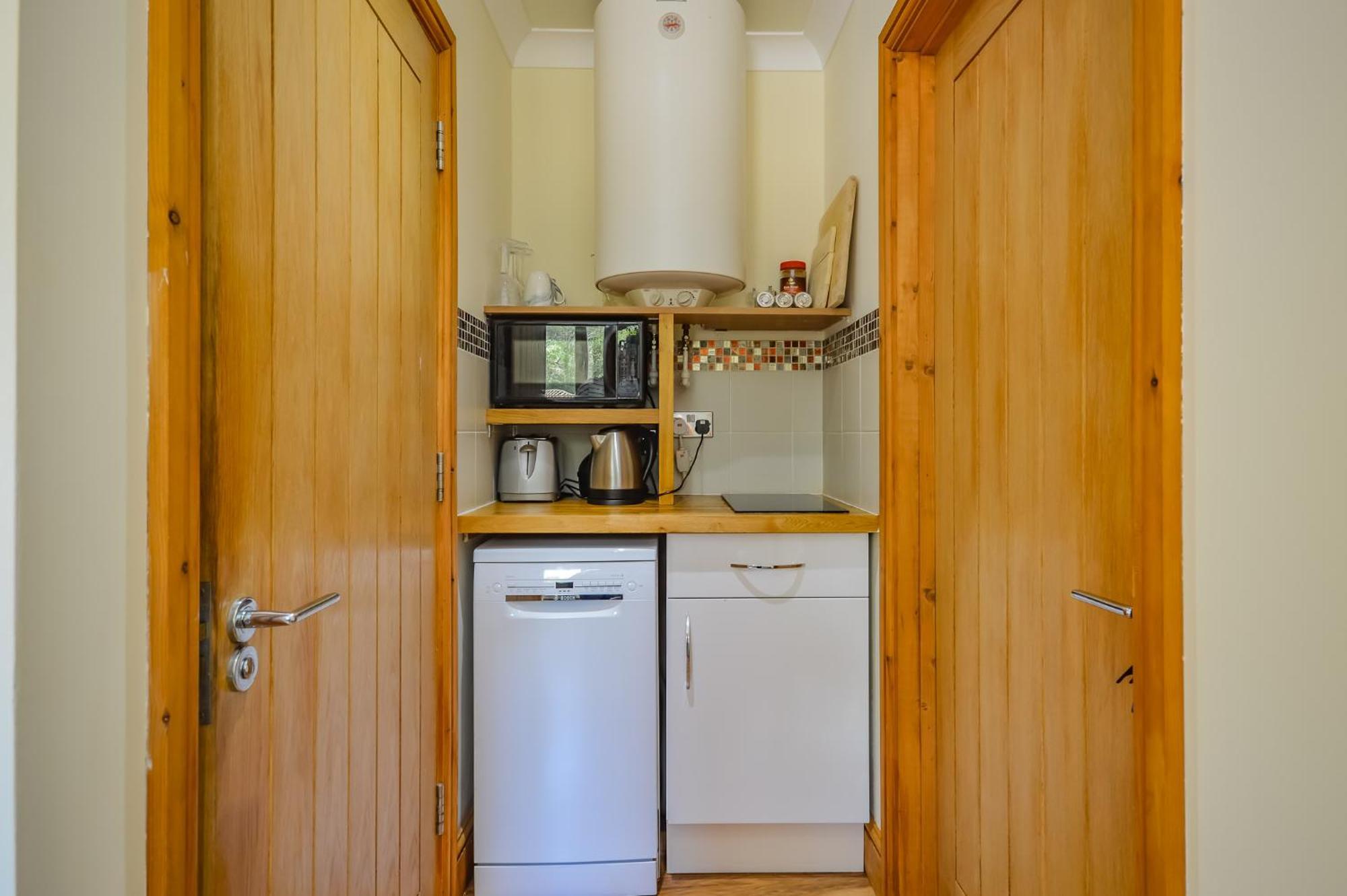 Cosy Cabin Perfect To Explore Apartment Garnant Ngoại thất bức ảnh
